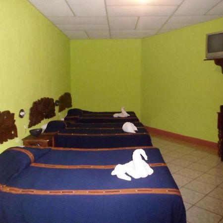 Hoteles Kakchiquel Panajachel Exterior foto